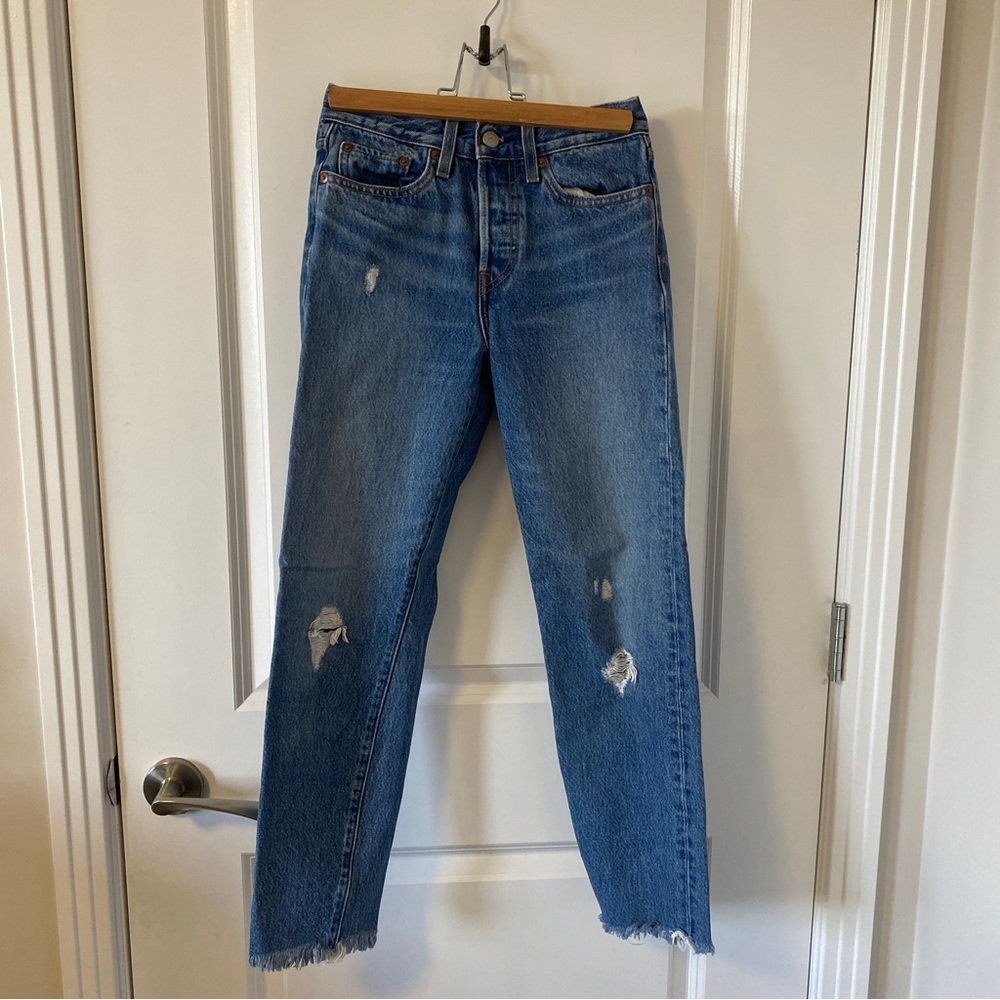 LEVI’S Wedgie Premium Denim Jeans brand new condition straight leg